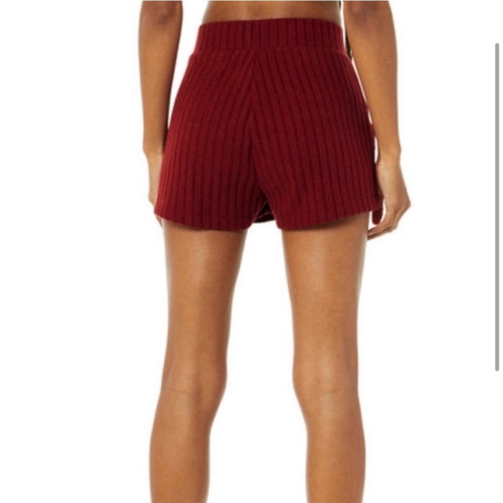 Alo Yoga Ribbed Take Comfort Short Red Size Medium - Picture 2 of 10